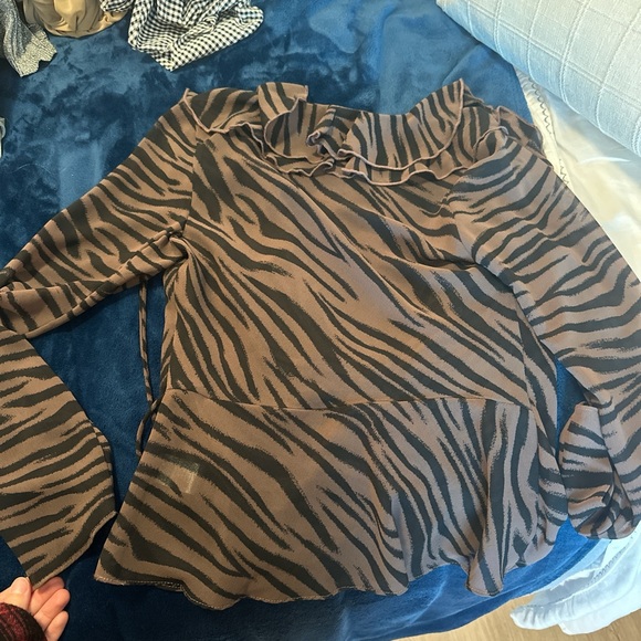 Zebra Print Ruffle Tie-Front Top - Picture 2 of 4